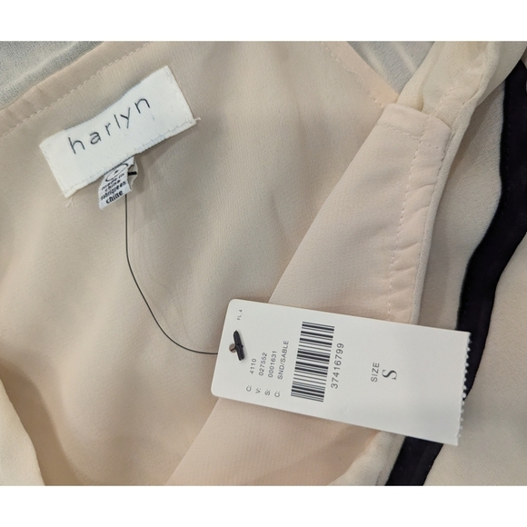 NWT Anthropologie X Harlyn V-neck Ruffle Sleeveless Blouse Size Small - Picture 3 of 7